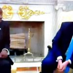 Trump demütigt Südafrikas Präsident in Washington wegen „Genozids“ an Weißen (Video)