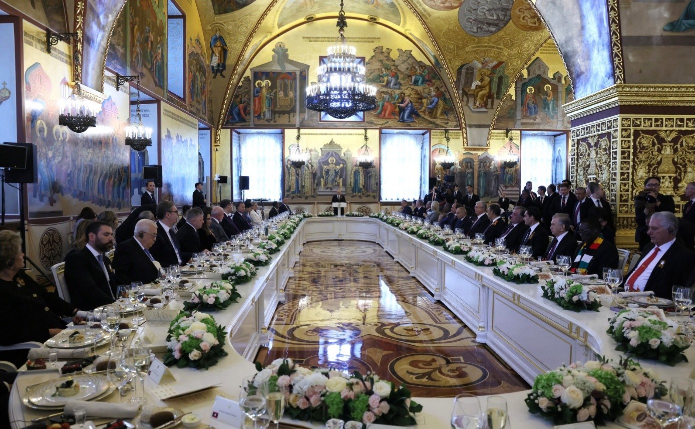 Präsident Putin gibt einen Empfang
