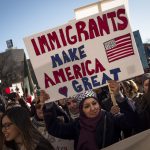 Trump verhängt Einreiseverbot gegen 12 Länder – Bidens katastrophale „Open border Politik“