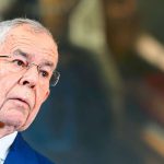 Linker Ösi-Bundepräsident als neo-kolonialistischer Schulmeister gegen Ungarn