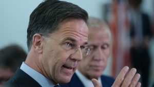NATO plant Waffenlieferung an die Ukraine für zehn Milliarden Dollar