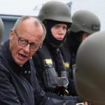 Angst-Schürer Friedrich Merz mit Soldaten.