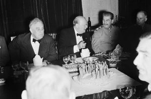 30.11.1943: Als Winston Churchill mit 33 Gästen seinen 69. Geburtstag in Teheran feierte