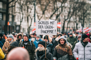 Österreich: Verfassungsschutz diffamiert Systemkritik als „Heterodoxen Extremismus“