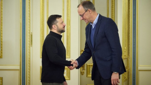 Merz für EU-Turbo-Beitritt der Ukraine samt Sicherheitsgarantien