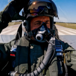 Ausgebildet zum Sterben - die unbequeme Wahrheit hinter westlichen F-16-Lieferungen an die Ukraine Met im flugzeug