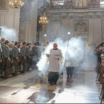 Freiluft-Irrenhaus: Grenzschutz gegen Traditionsschützen – Deutschlands neueste Sicherheitsbedrohung? Schützen im salzburger dom
