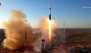 EU sanktioniert Russlands Raumfahrt – USA und Russland starten gemeinsam zur ISS