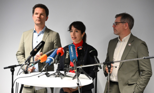 Berliner Sozialistenkoalition des Grauens nimmt Gestalt an: Rot-grün-rotes Horrorprogramm vorgestellt